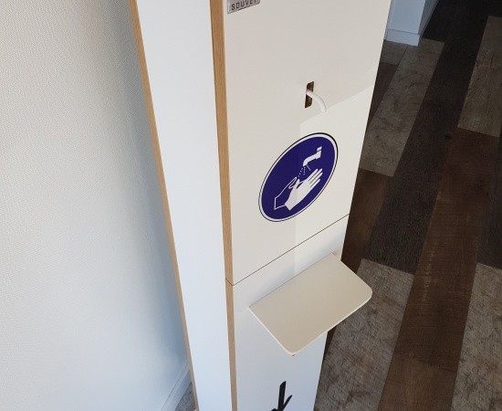 Distributeur de solution hydroalcoolique