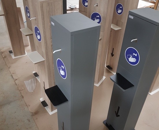 Distributeur de solution hydroalcoolique